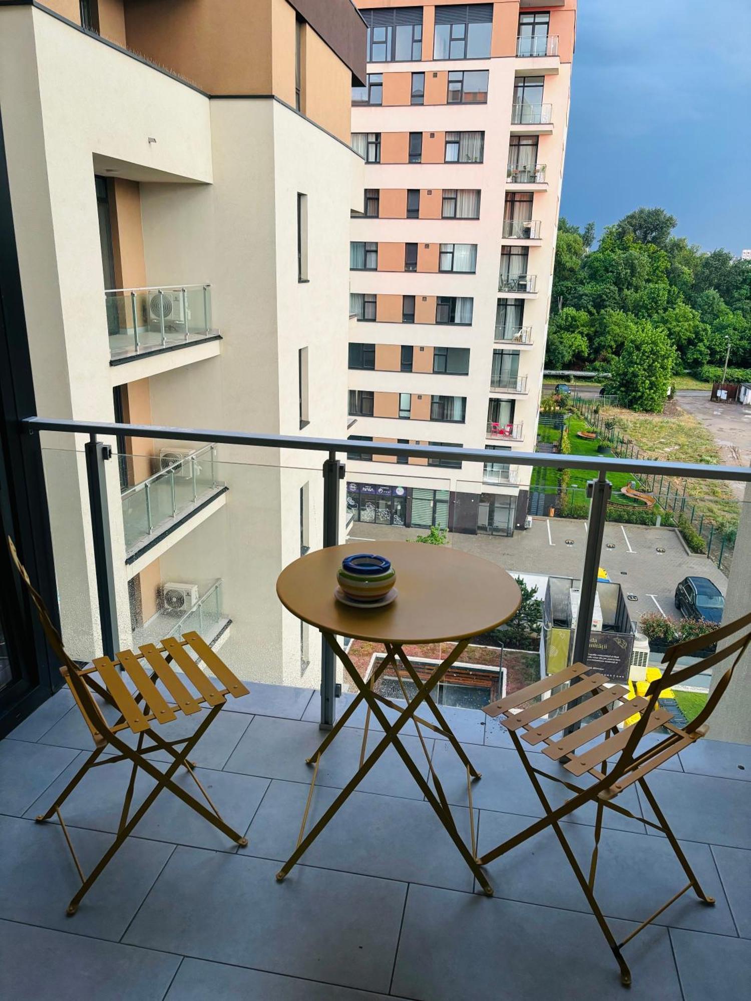 טימישוארה One Apartments Nordone Iulius Town מראה חיצוני תמונה